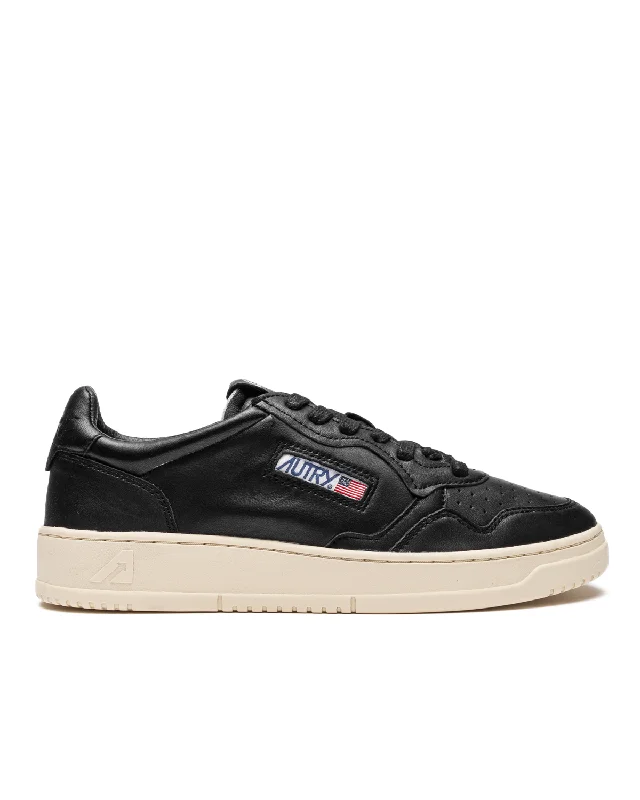 Medalist Goat Suede Black